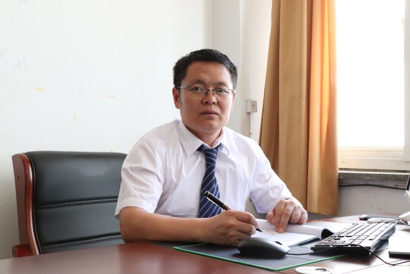 乐鱼全网首次注册院长