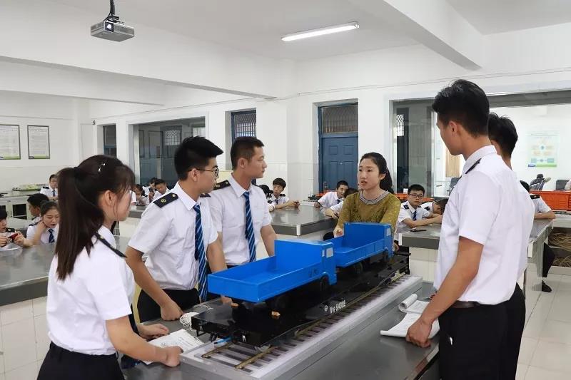 占地面积约300㎡